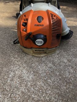 STIHL BLOWER
