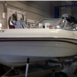 17 Foot Boat & Trailer (No Motor)