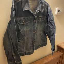Jean jacket. Made by Old Navy. Size small. New. Six dollars.