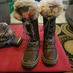 Laneige Canada Snow Boots Size 10 Womens