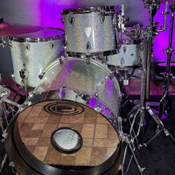 Travis Barker Signature Drum Set 