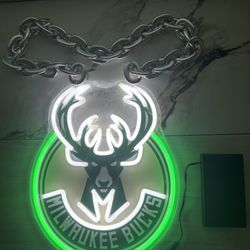 Portable Milwaukee Bucks LED Neon Necklace