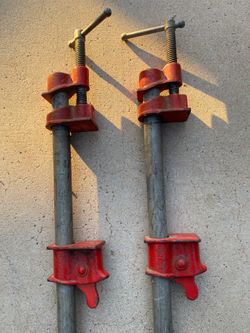 2 Wood 5ft Clamps