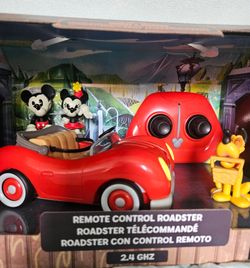NEW Disney Parks remote control 🎮