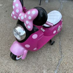 Huffy Disney Minnie Mouse 6V Euro Scooter Ride-on toy Need Battery and Charger 