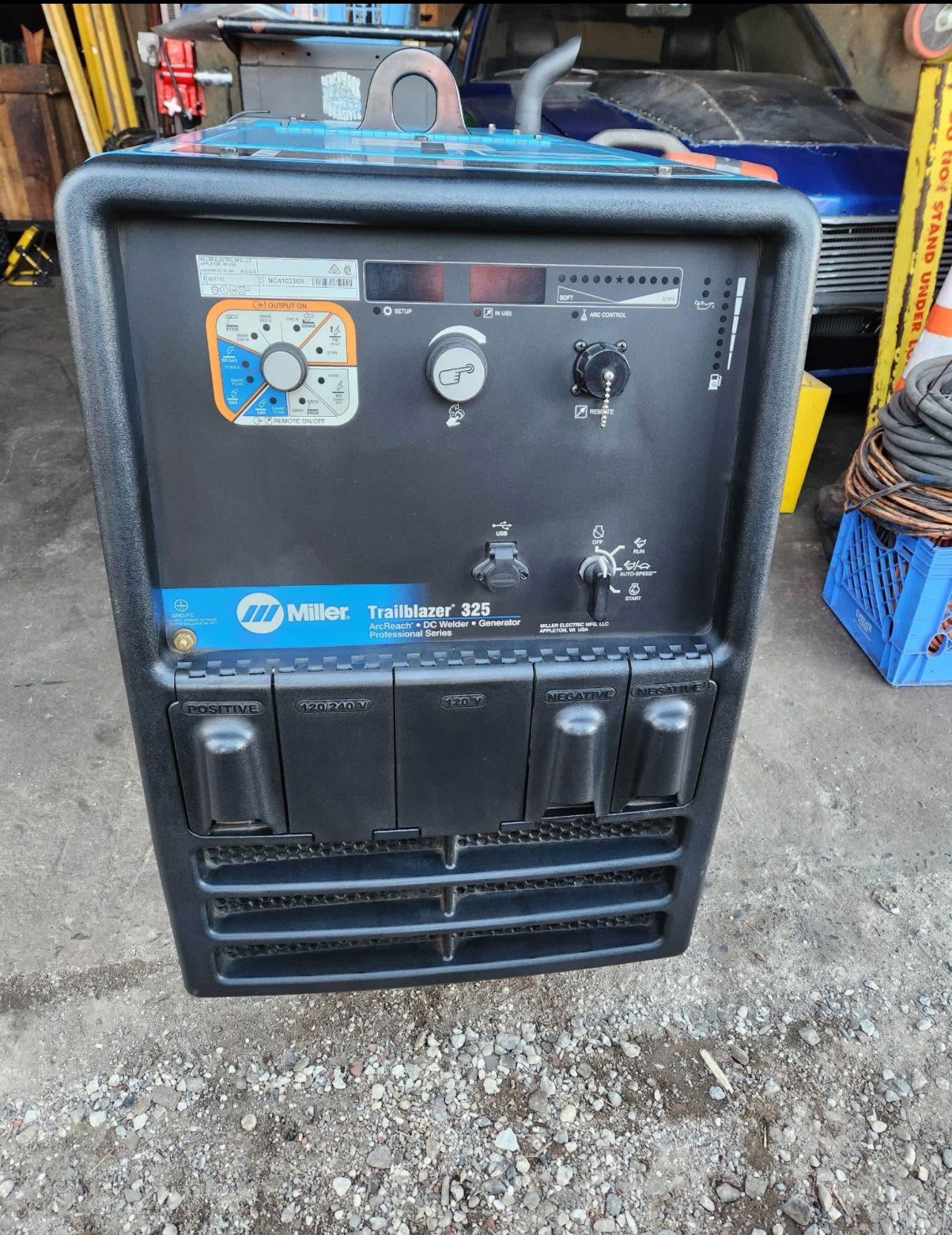 Miller Trailblazer 325 ONLY 308 hours