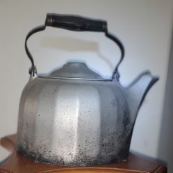 ANTIQUE TEA KETTLE