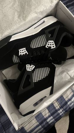 Jordan 4 White Thunder