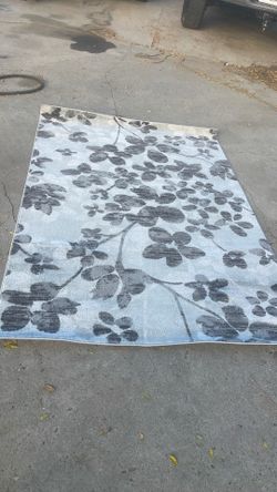 Area rug