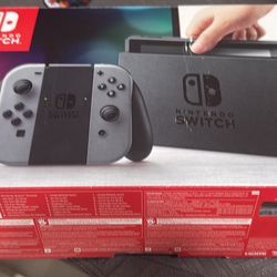 Nintendo Switch Plus 2 Games