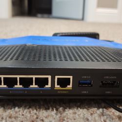 Linksys 5ghz ROUTER & 2 Extenders