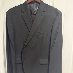 Lauren Ralph Lauren Men's Black Suit Size 48S, Pants Size 40Wx30L. Like new, worn once. Comes with suit bag. Pick up only.