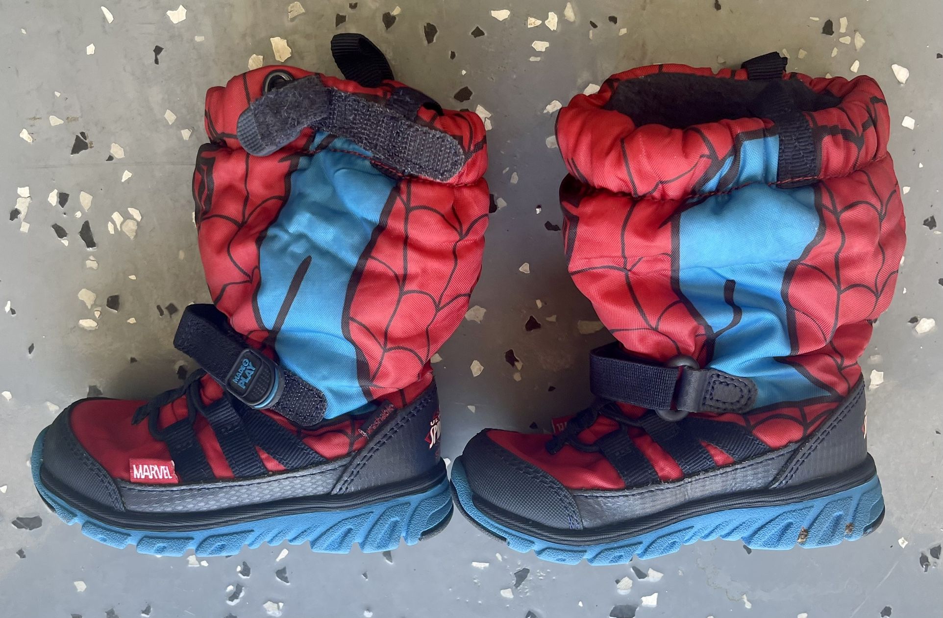 Spider-Man Snow Boots Size 5 