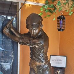 Bennett' Life-size Male Golfer Bronze Statue