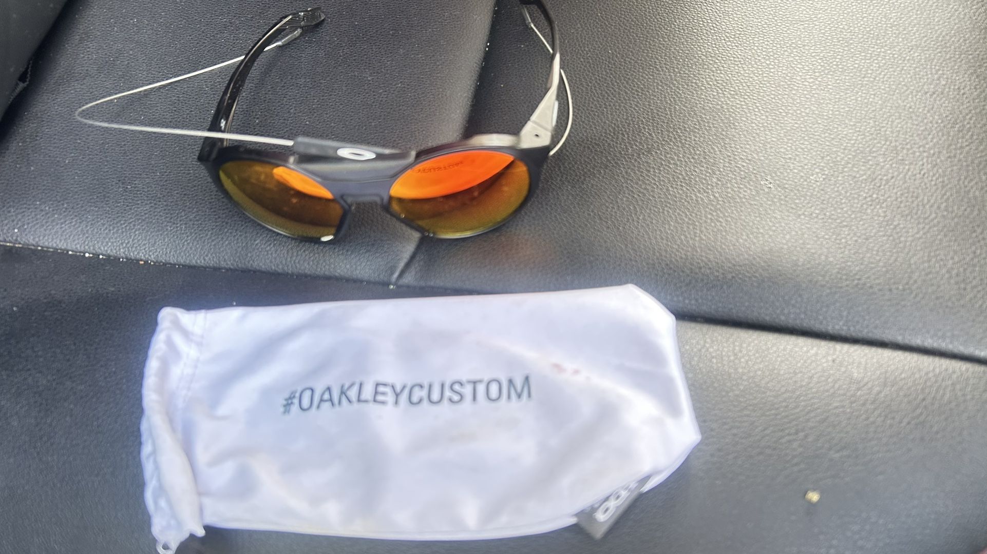 Oakley Sunglasses π
