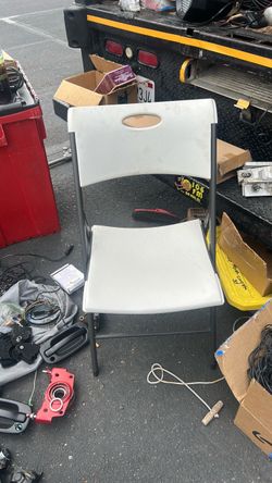 Folding chairs 4