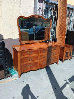 Morganton french style 9-drawer dresser w/ mirror