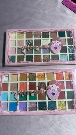 Eye shadow palette