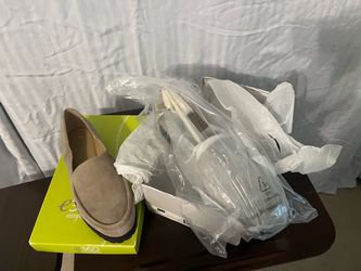 Women’s Easy Spirit E360 Suede