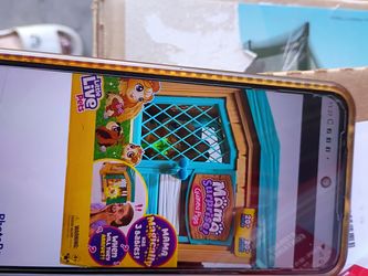 BRAND NEW. Mama surprise guinea pigs three babies little live pets