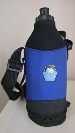 Arctic Zone insulated water bottle carrier