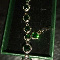 Russian Emerald Braceket 