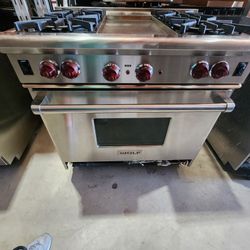 Wolf 36" Gas Range With Griddle