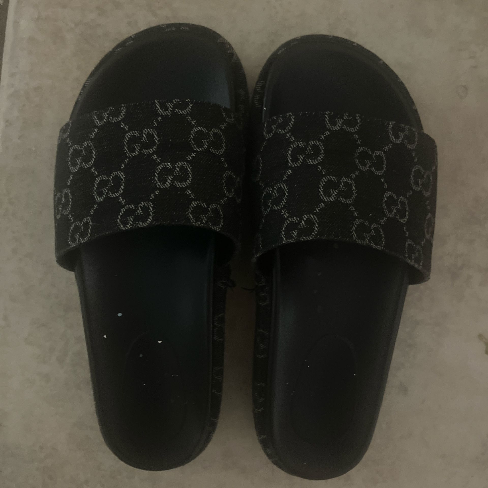 Gucci Platform Slides Black (The gold Gucci lettering has worn off from frequent use) Size 6 