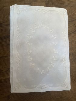 White Linen & Lace Placements