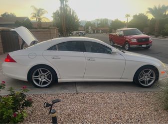 MERCEDES BENZ CLS 500