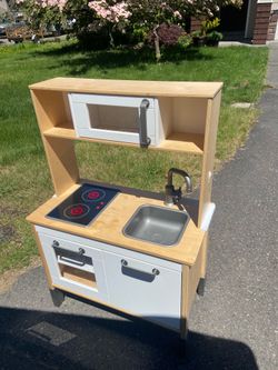 LOW PRICE MOVING- RARE IKEA REAL WOOD KIDS TODLER PLAY KITCHEN