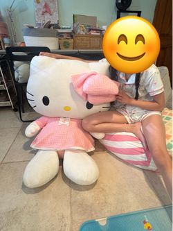 Giant hello kitty plush