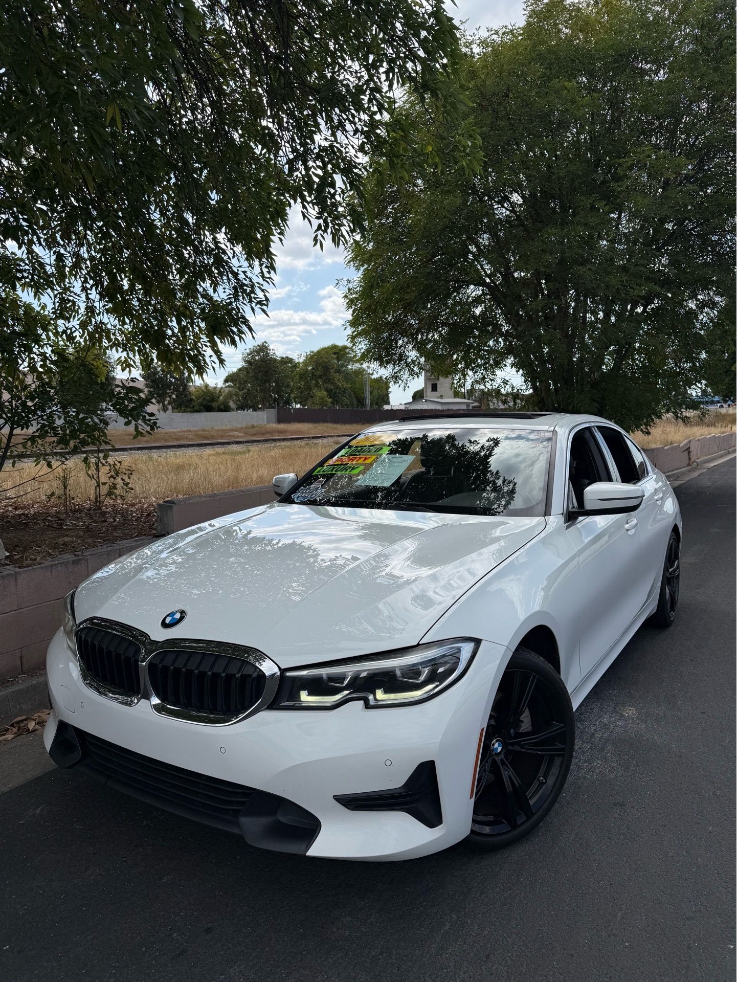 2022 BMW 330i2️⃣5️⃣0️⃣0️⃣DownPayment