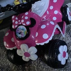 Minnie mouse Quad Bike