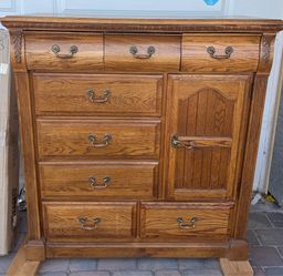 Wooden Chest of drawers with cabinet pick up at 19th Ave and Glendale