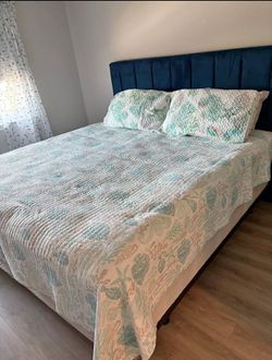 🚨 King size mattress set 🚨
