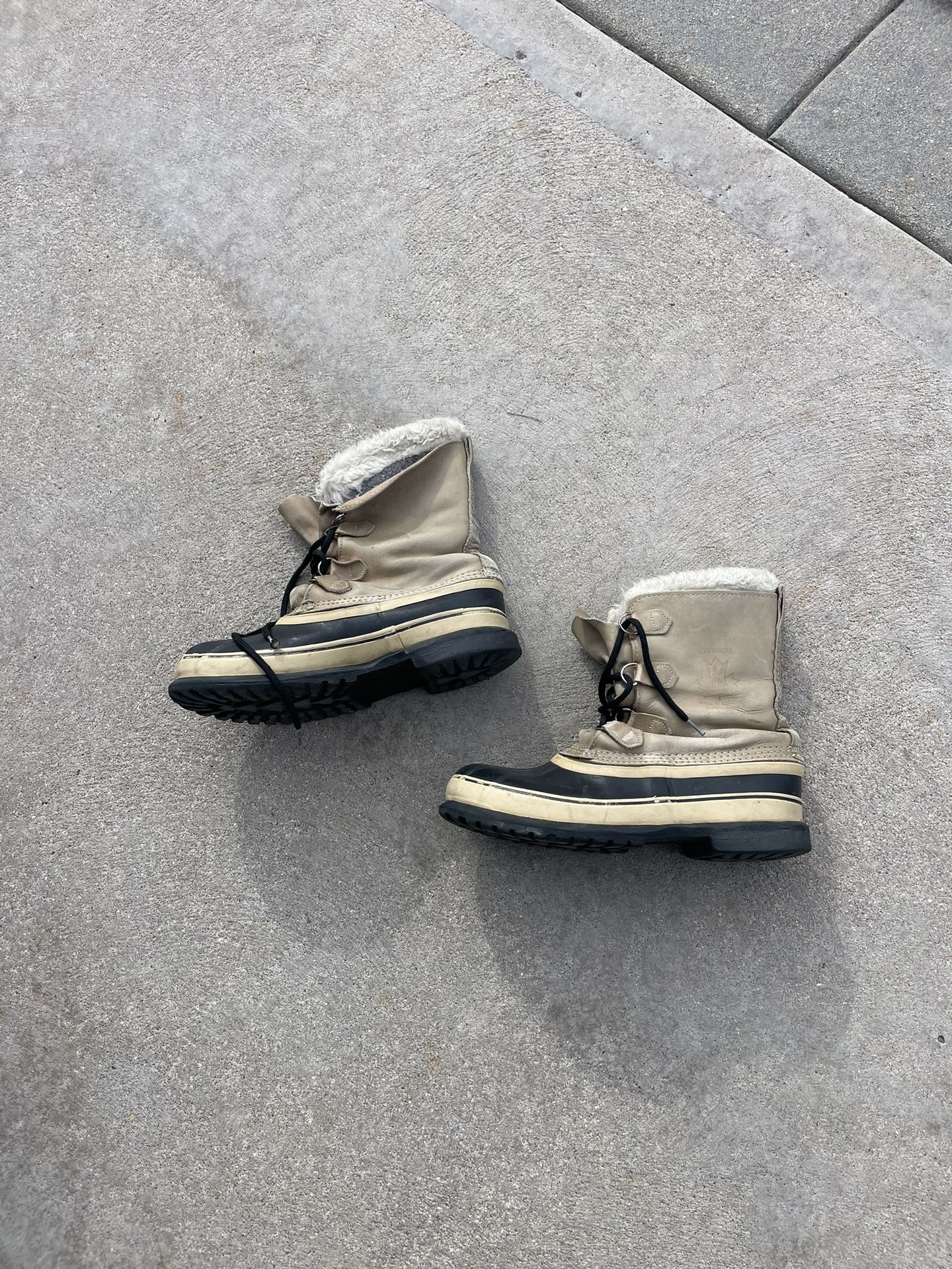 Excellent Condition Sorrel Waterproof Snow Boots - Size 10