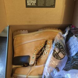 .NEW !! Timberland water Proof Premium Boots In The Box 