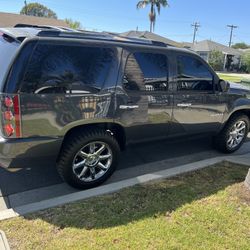 2008 GMC Yukon Denali 