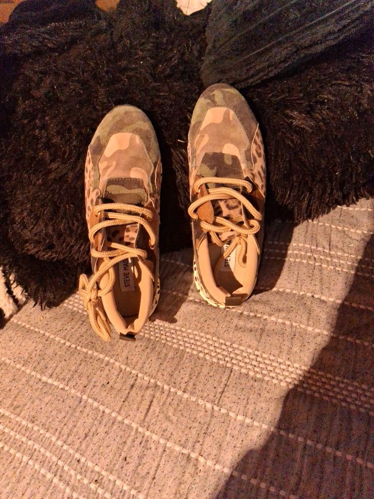 STEVE MADDEN SHOES