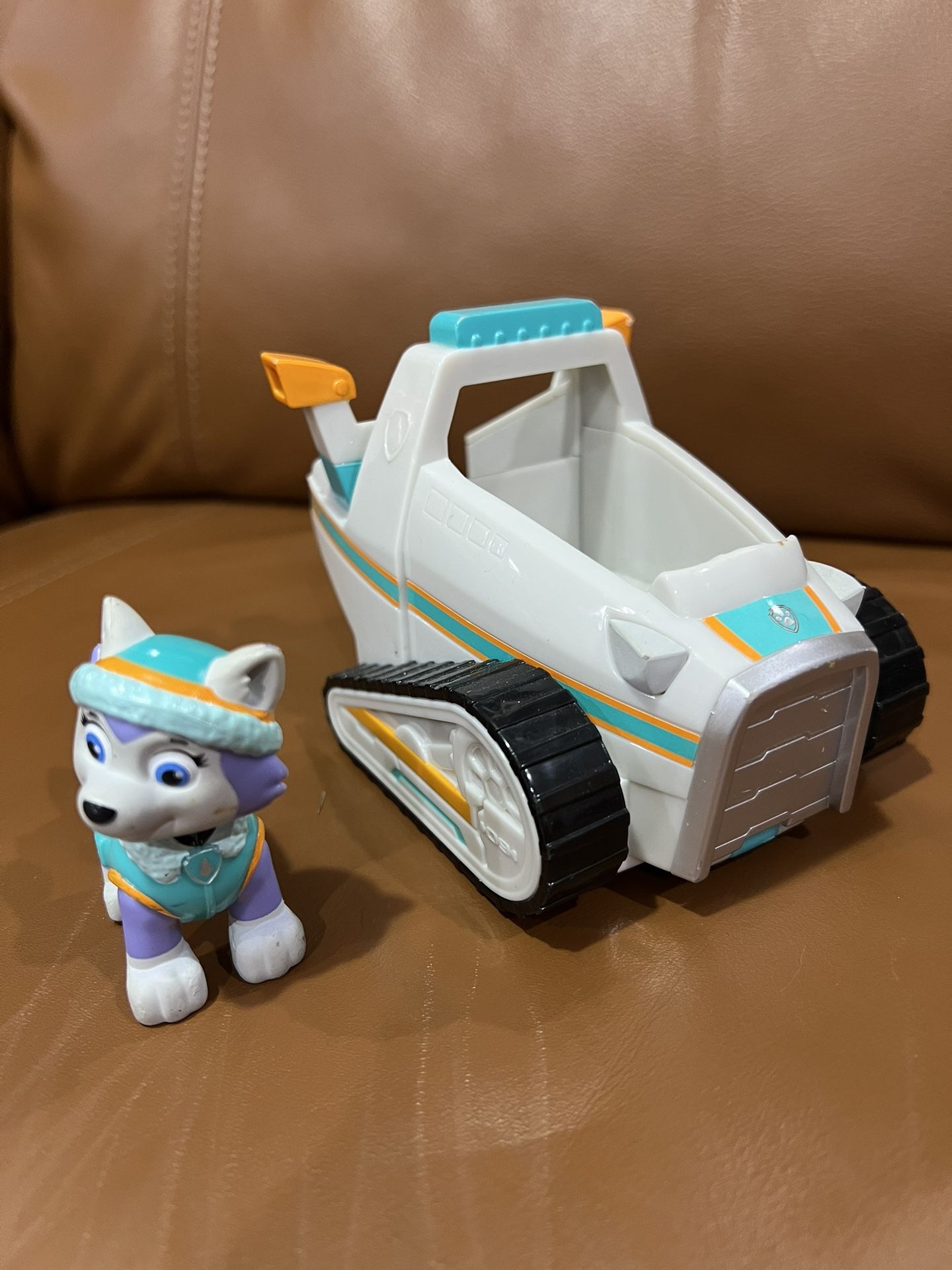 Paw patrol snowmobile hotsell