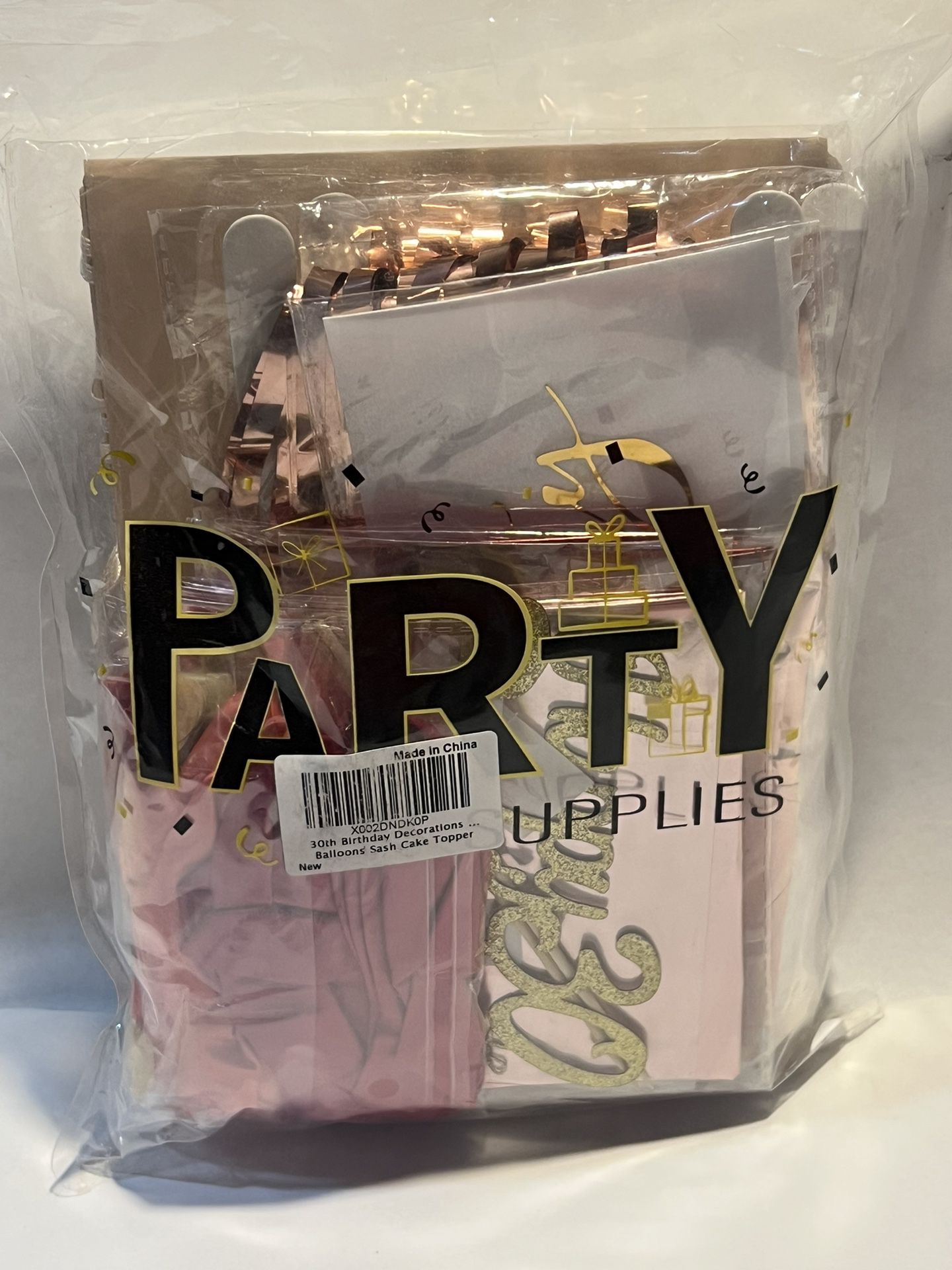 Happy 30th Birthday Supplies and Decorations package 
