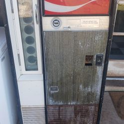 1960's Coca-Cola Machine (Model #Vendo H63A