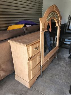 Dresser/Mirror/Night Stand