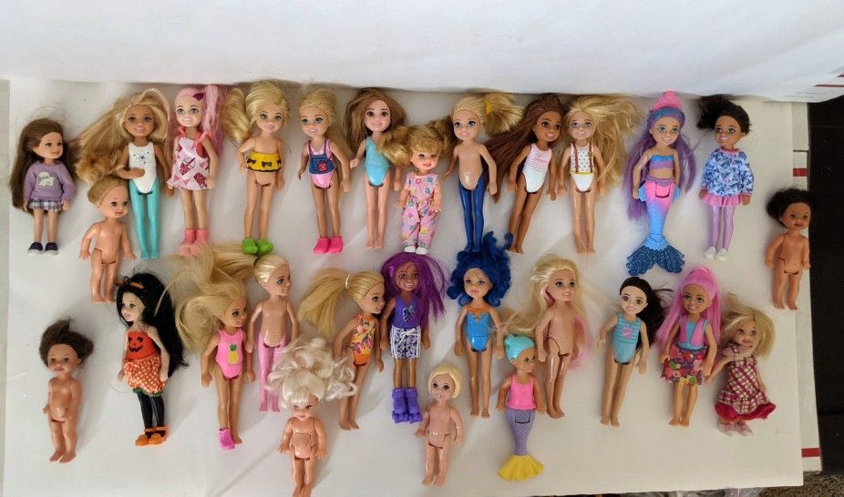 Chelsea Doll Lot