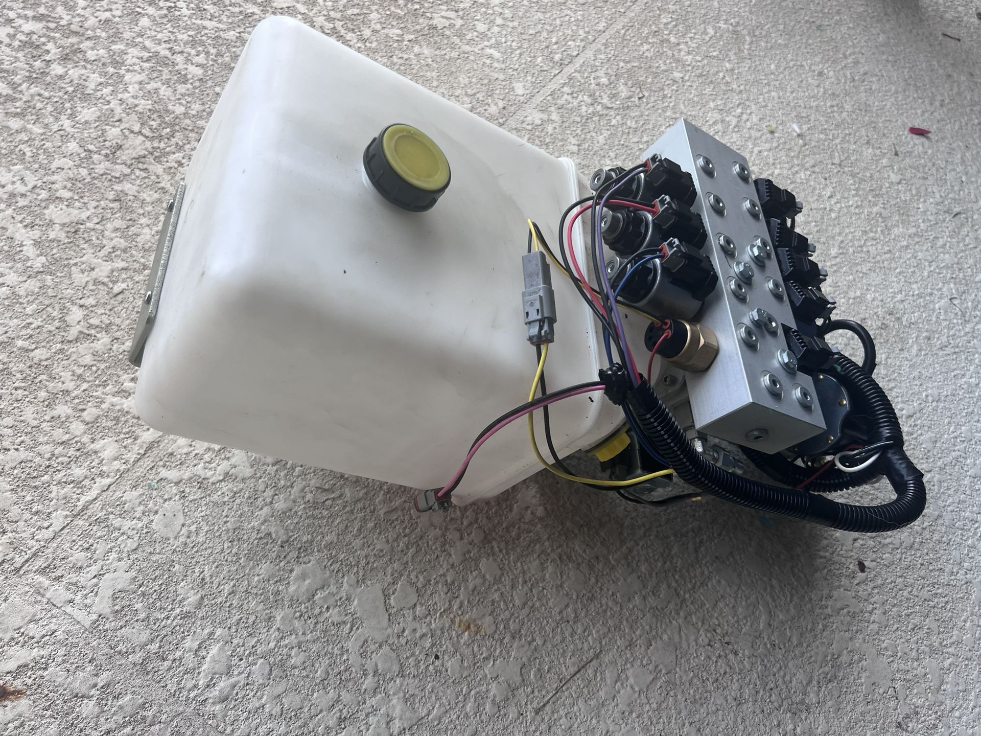 New RV Hydraulic Assembly With Pump, Motor And Tank