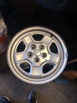 2007-2013 Jeep Patriot stock rims with center caps 16 inch