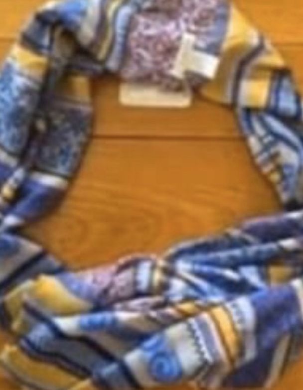 NWT Infinity Wrap Around Scarf
