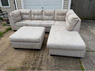 FREE Local Delivery 🚚- Ashley furniture 3 pieces sectional couch sofa set w/ ottoman