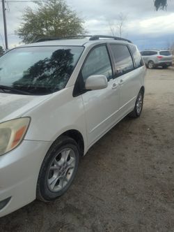 2005 Toyota Sienna